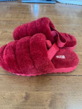 Fuzzy UGGs - Red